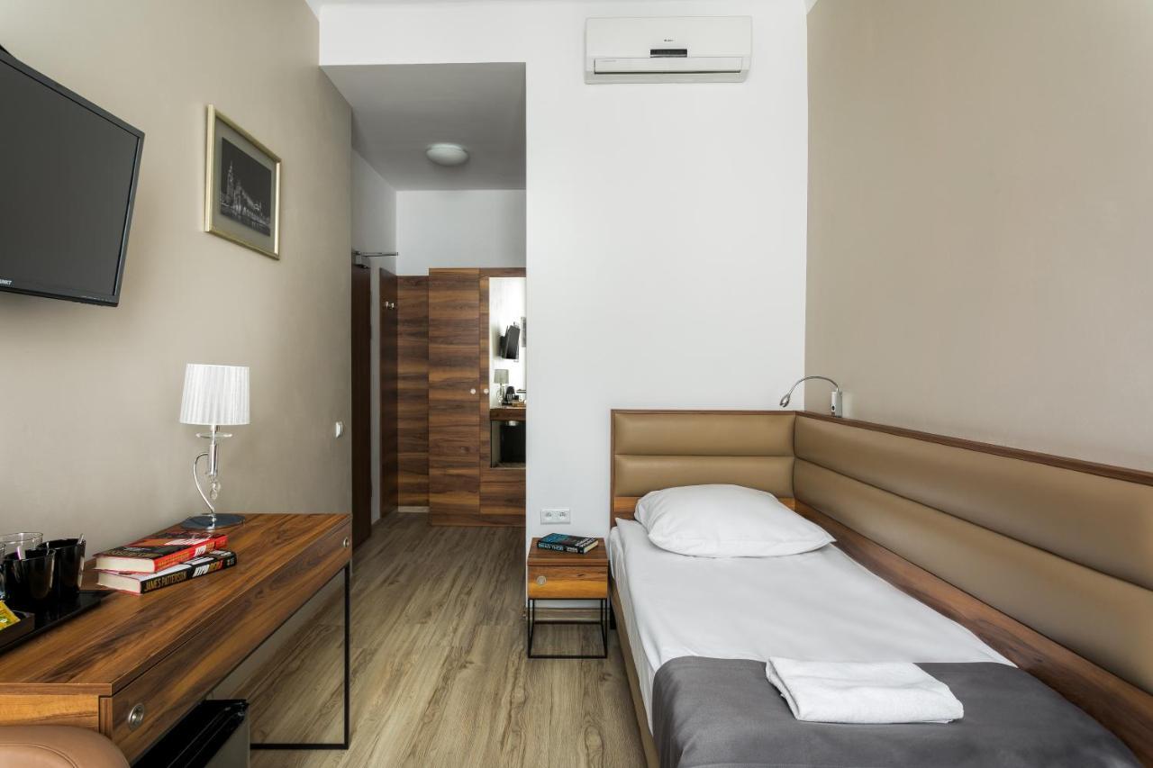 G12 Aparthotel 크라쿠프 외부 사진